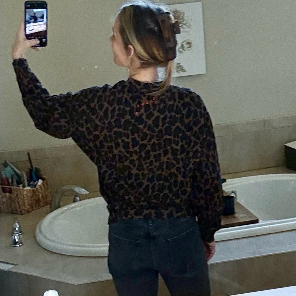 Clare V. Double Leopard oversized sweatshirt NWT retail $195 - Picture 8 of 9